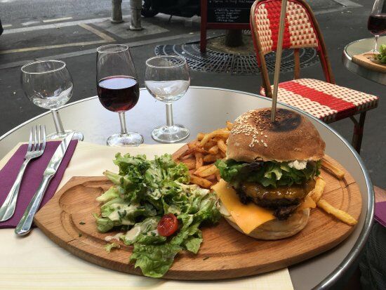L'Excuse Bar Brasserie
