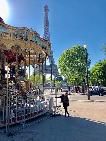 Le Carrousel