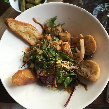 La Cuisiniere Lyonnaise